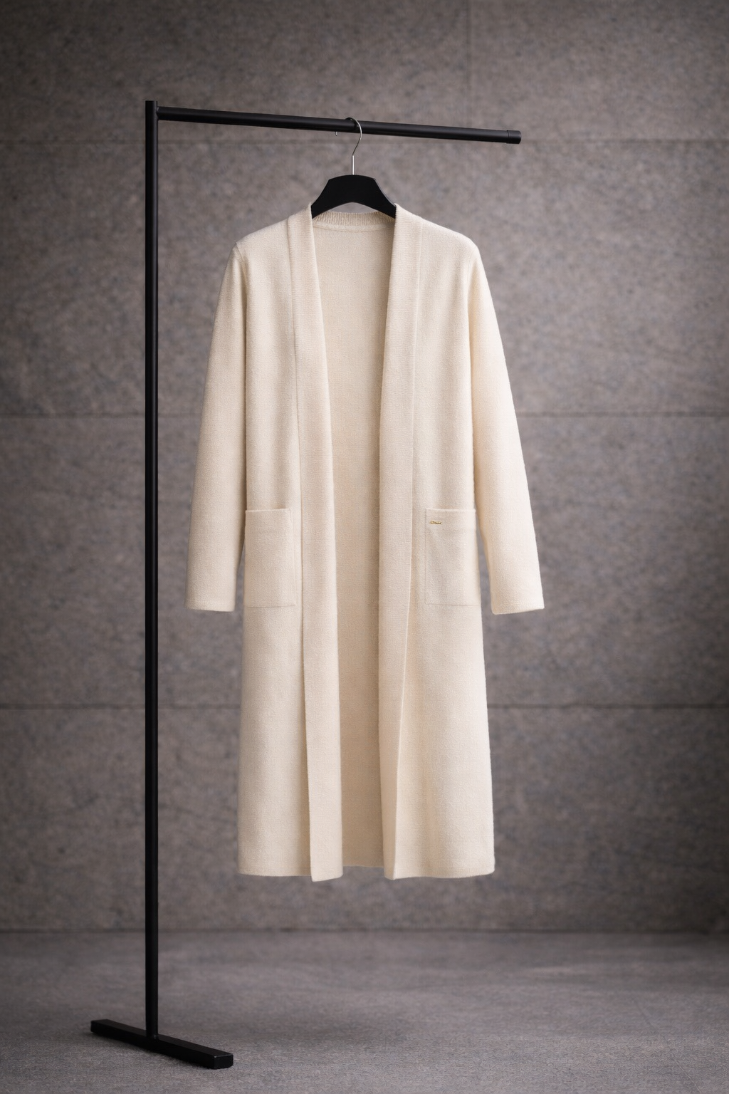 THE PURE COAT